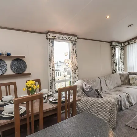 47 The Drake Forgetmeknot Holiday home Scarborough