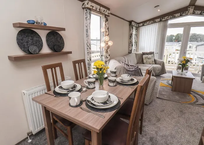 47 The Drake Forgetmeknot Scarborough