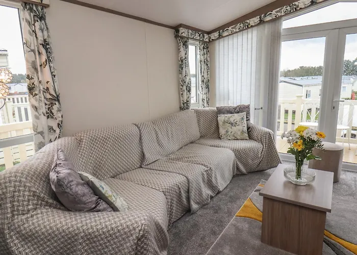 47 The Drake Forgetmeknot Scarborough