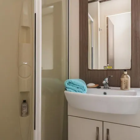 47 The Drake Forgetmeknot Ferienhaus *